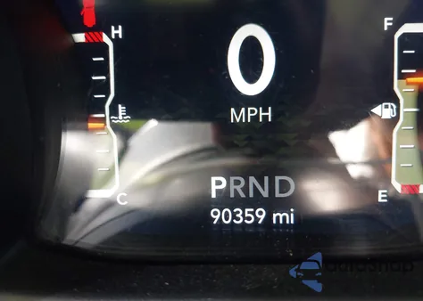 2019 Jeep Wrangler Unlimited Sahara 4X4 из США, поврежденный, VIN 1C4HJXEN6KW591996